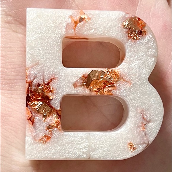 Resin keychains - Picture 6 of 13